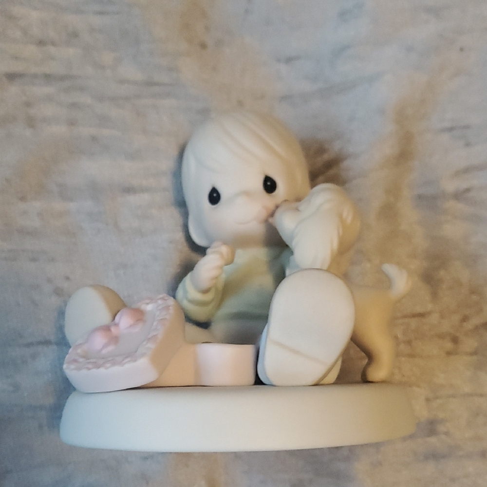 Sharing Sweet Moments Together-Enesco Precious Moments Porcelain Figurine